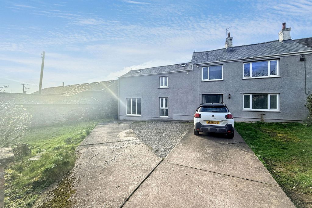 Property photo 1 of 21