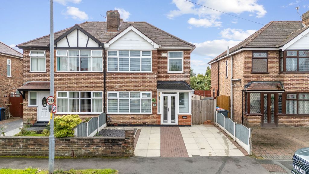 Property photo 1 of 30