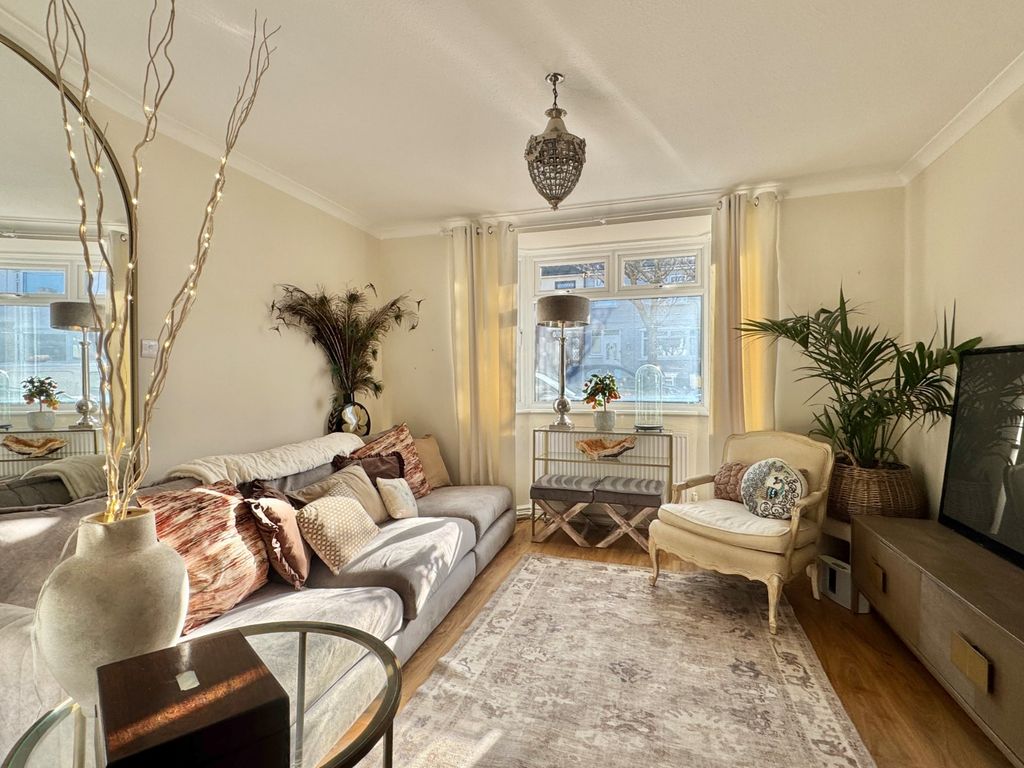 Property photo 2 of 22 Picture No. 13