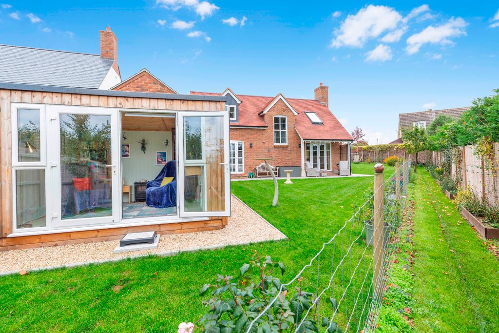 Property photo 1 of 20