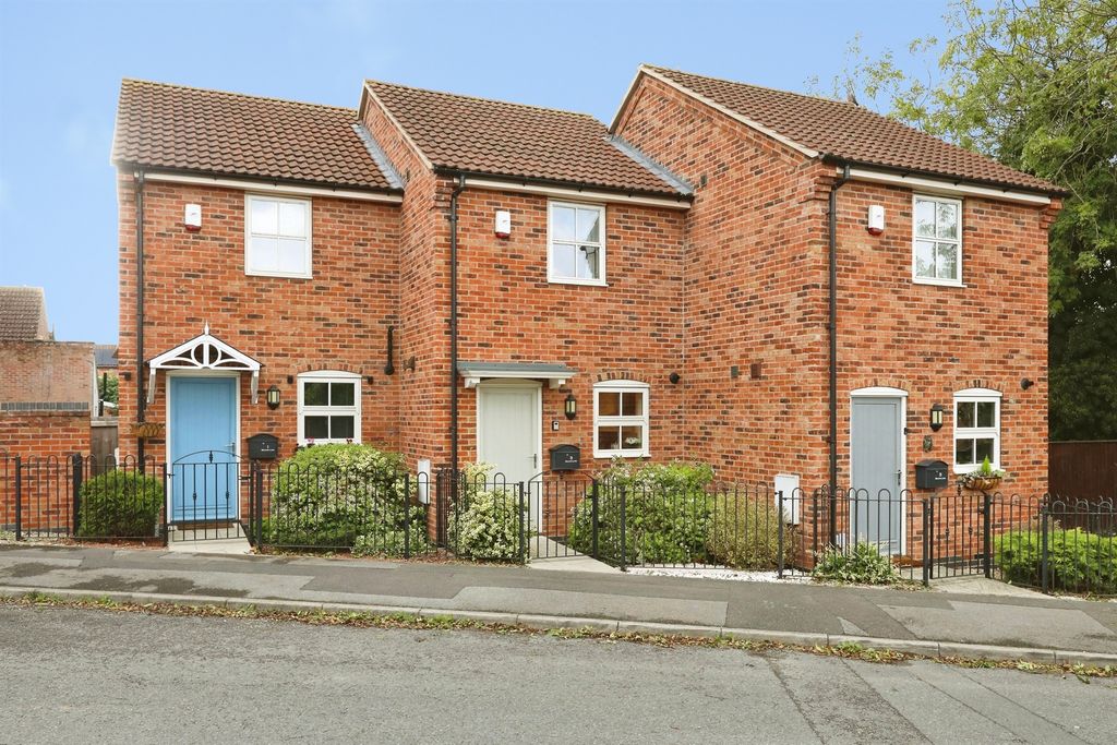 Property photo 1 of 14