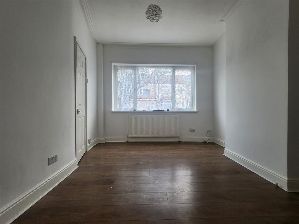 Property photo 2 of 10 R1.Jpg