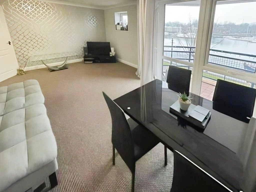 Property photo 3 of 6