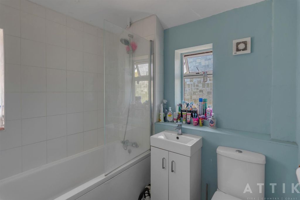 Additional image 7 of 3 bed semi-detached house for saleOak Green, Halesworth IP19