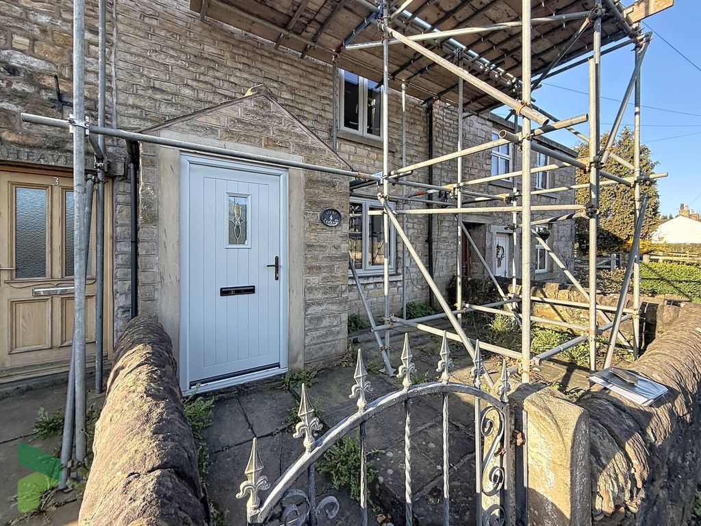 Property photo 3 of 11 Front Ellevation