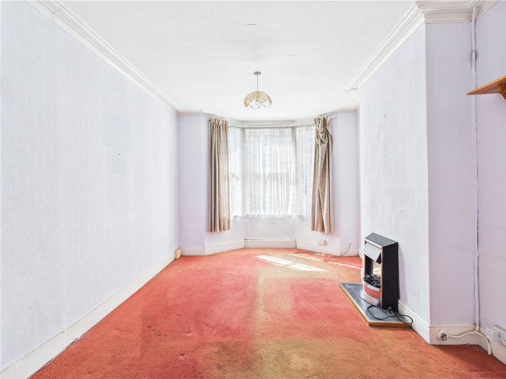 Property photo 3 of 25 Picture No. 11