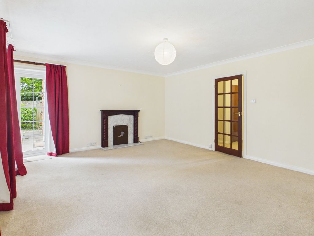 Property photo 3 of 10 Picture No. 13
