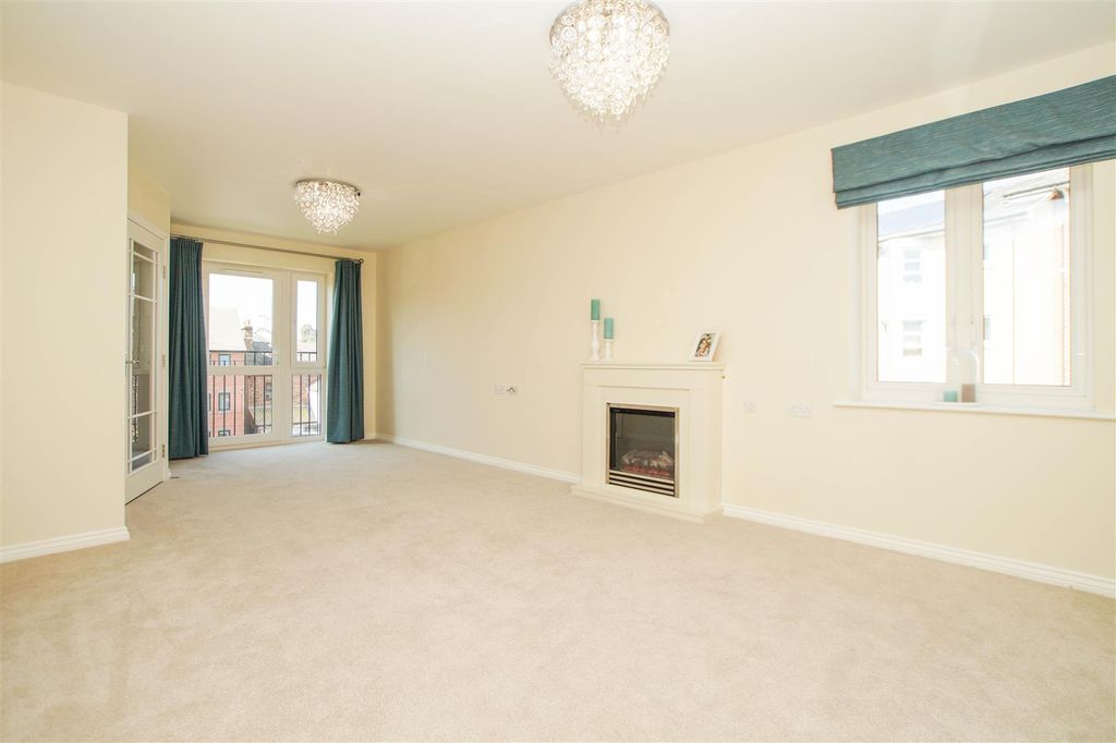 Property photo 3 of 16