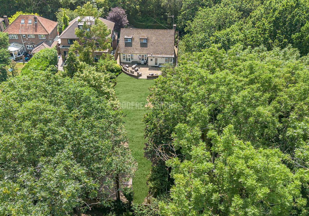 Property photo 3 of 5