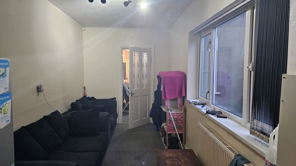 Property photo 3 of 13