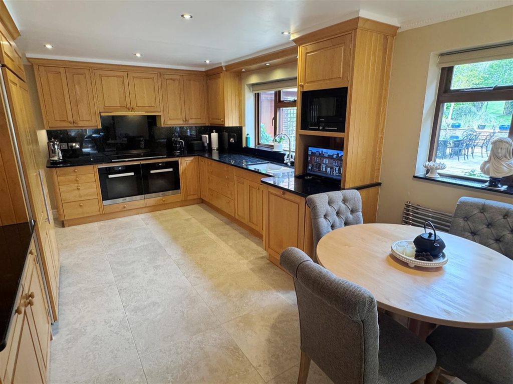 Property photo 3 of 45 Kitchen 1.Jpg