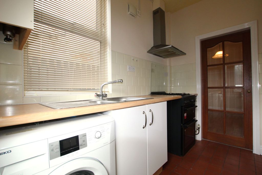 Property photo 3 of 22 Kitchen
