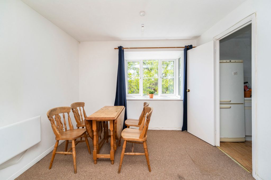 Property photo 3 of 16 Pbox-Img.Jpg