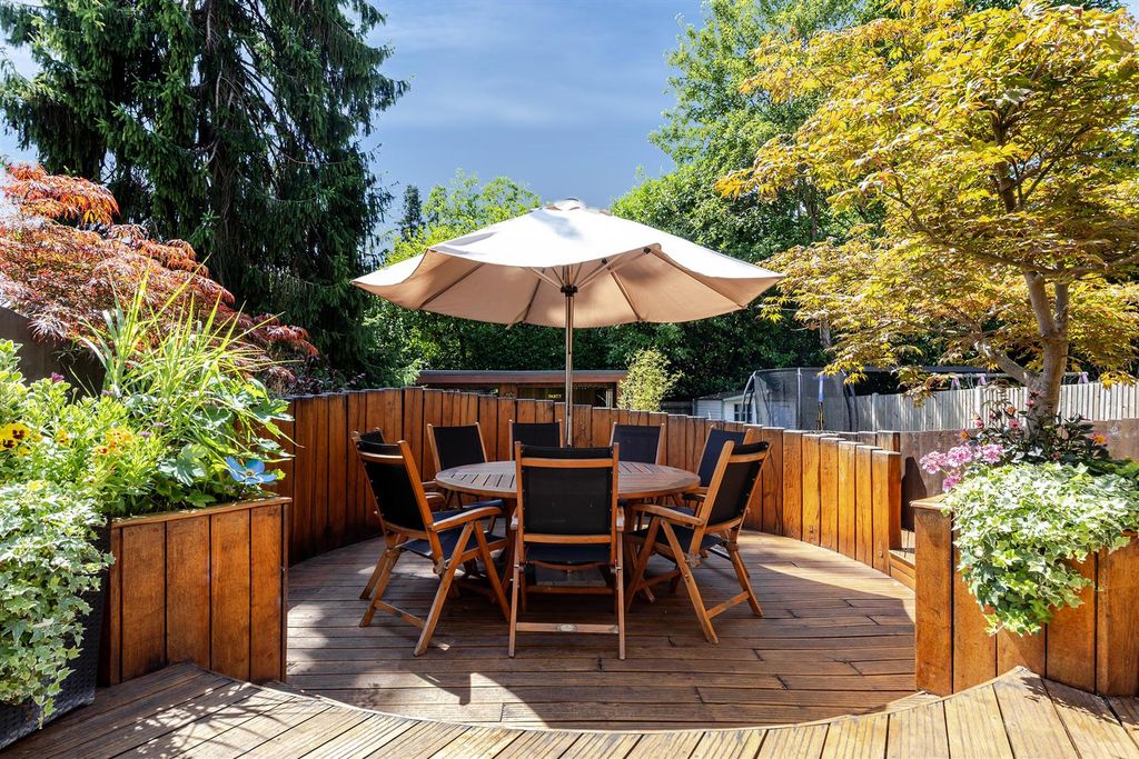 Property photo 2 of 57 3Cadoganplace-63.Jpg