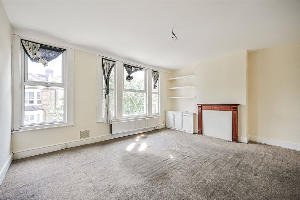 Property photo 2 of 7 Picture No. 09