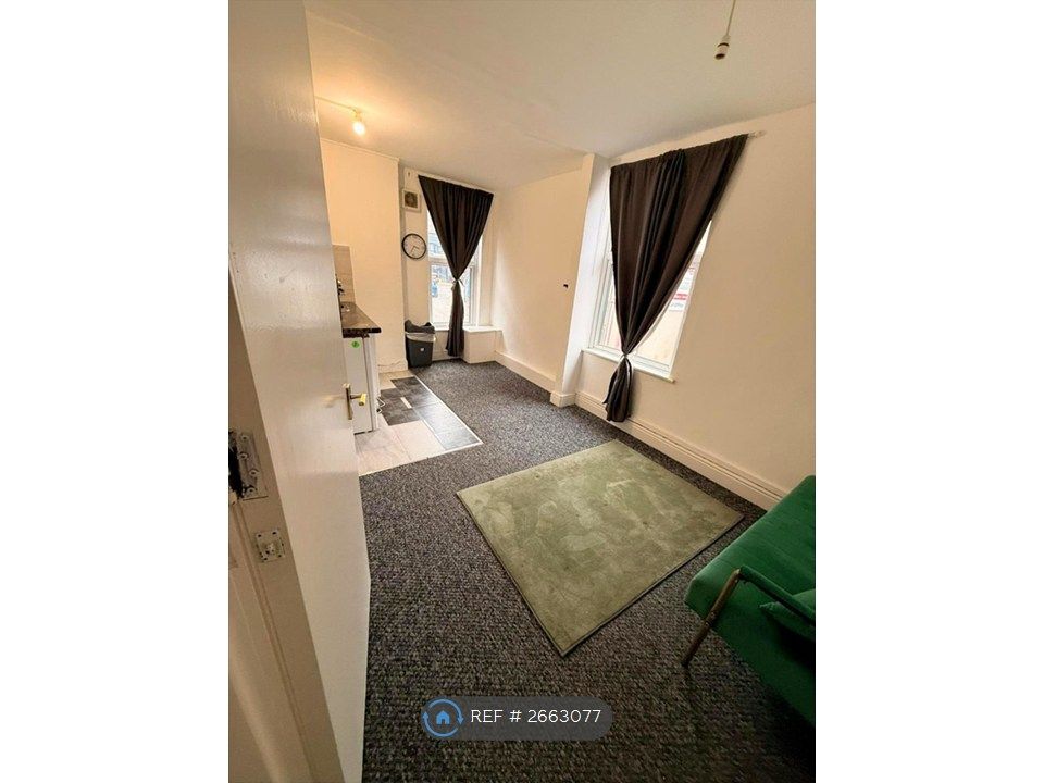 Property photo 3 of 5