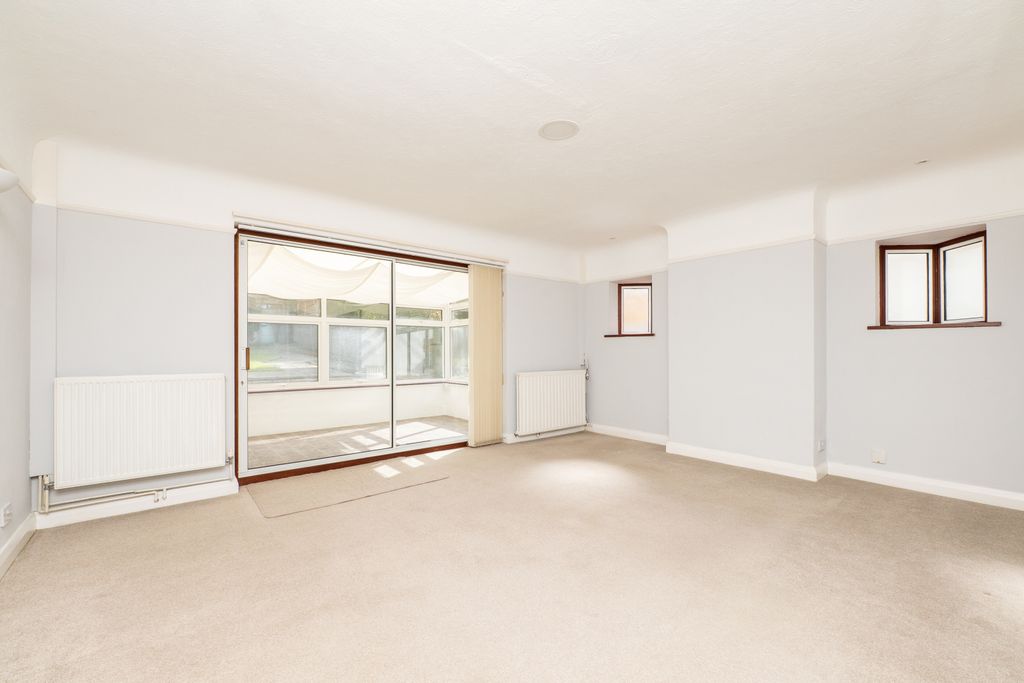Property photo 3 of 17 Picture No. 07