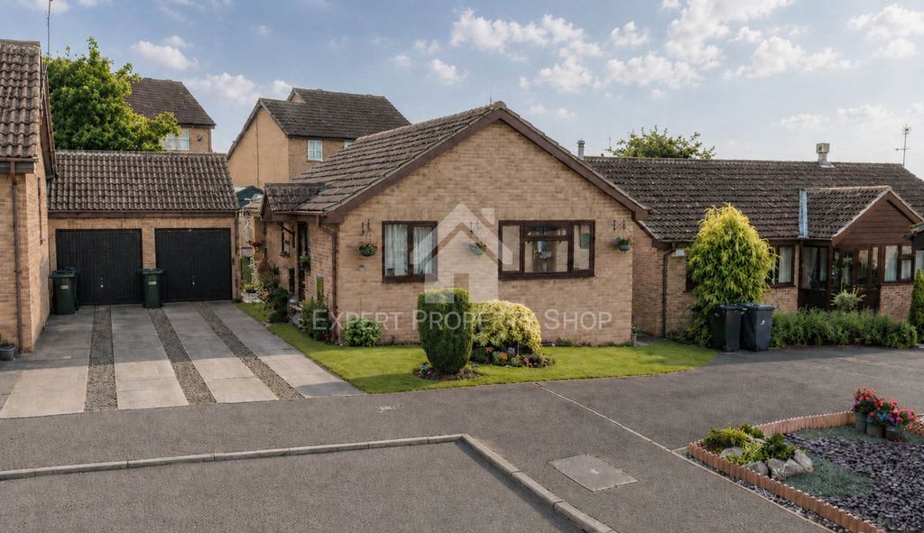 Property photo 2 of 11