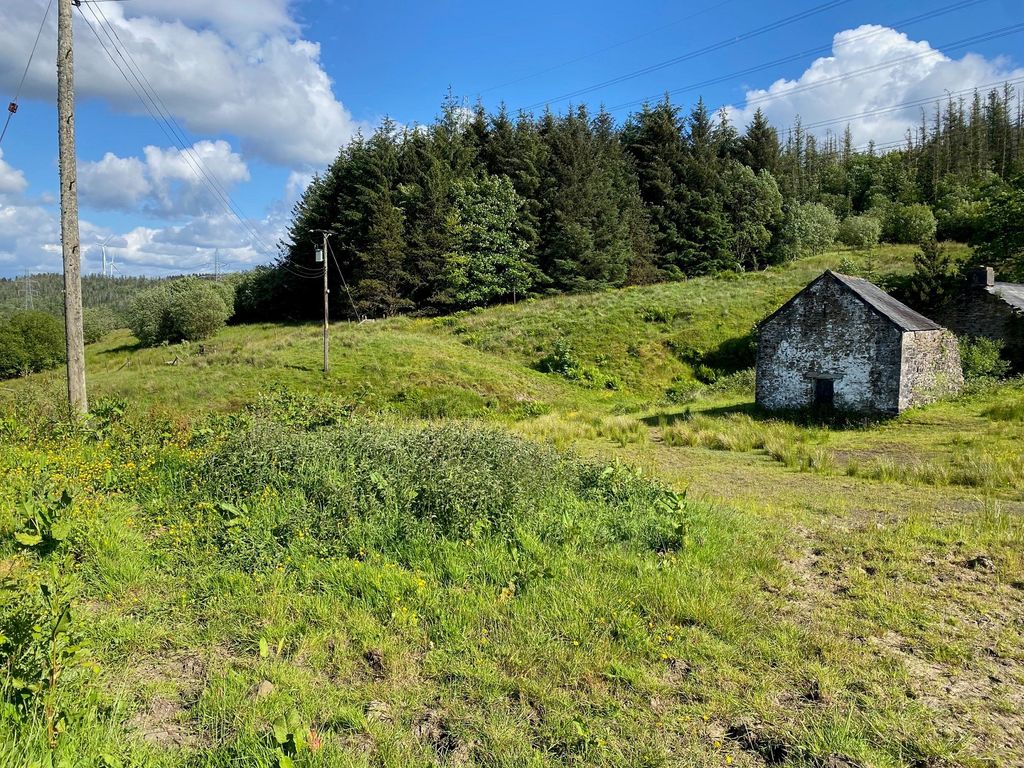 Property photo 3 of 7 ..