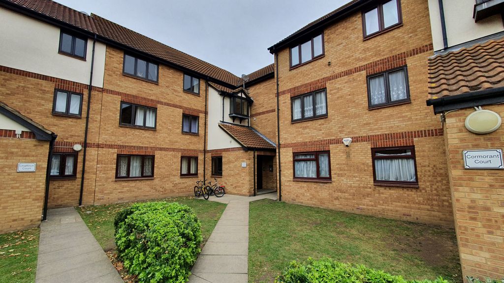 Property photo 1 of 10 2 Bedroom Apartment For Rent