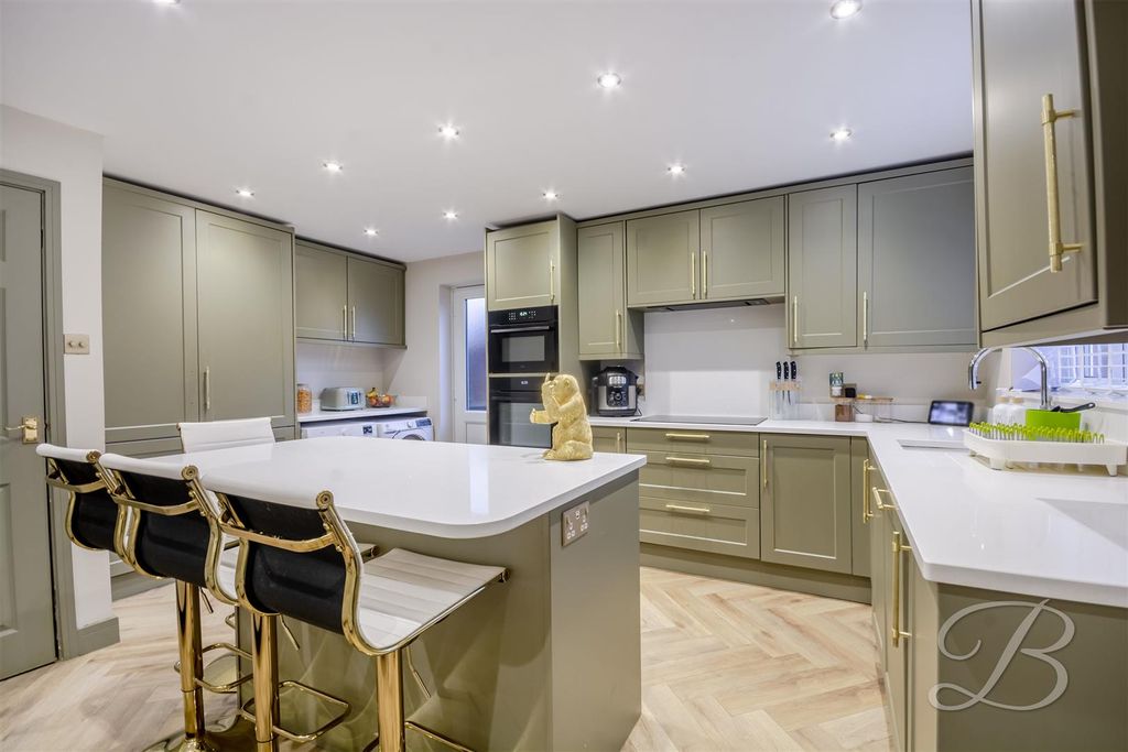 Property photo 2 of 35 Ccltd-10.Jpg