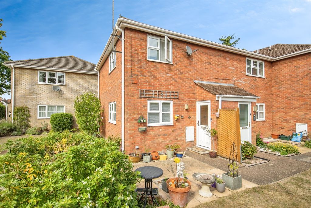 Property photo 1 of 15