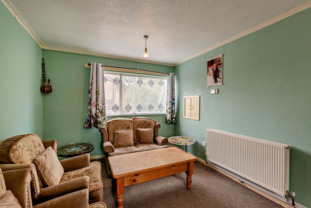 Property photo 3 of 14