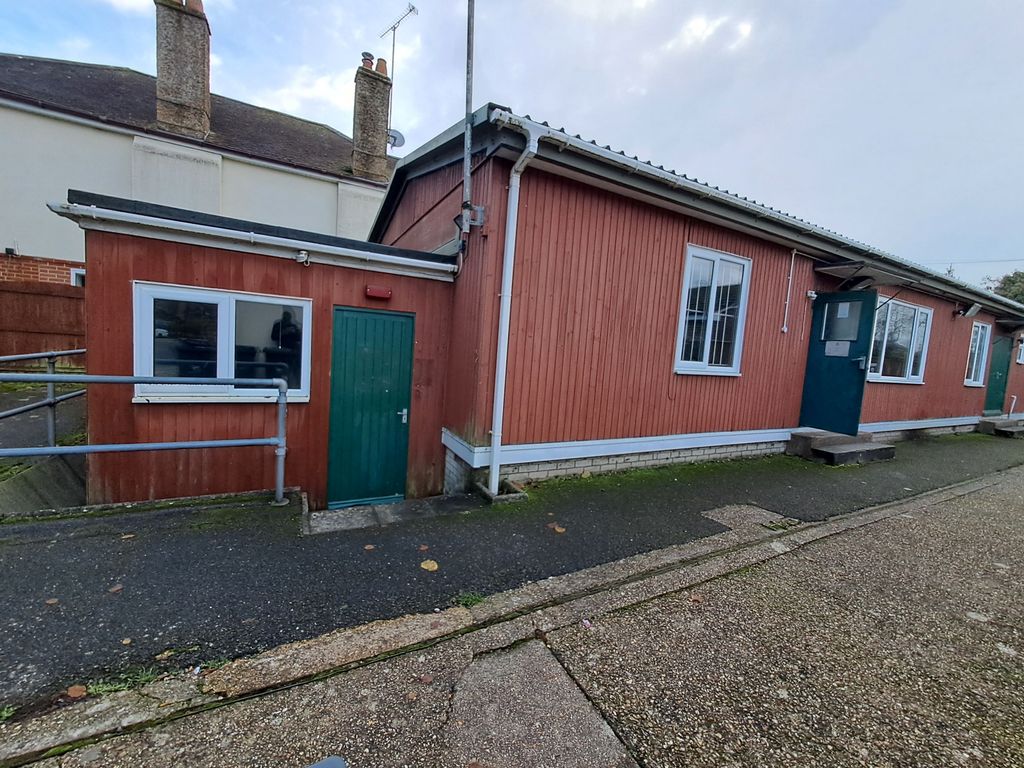 Property photo 2 of 4