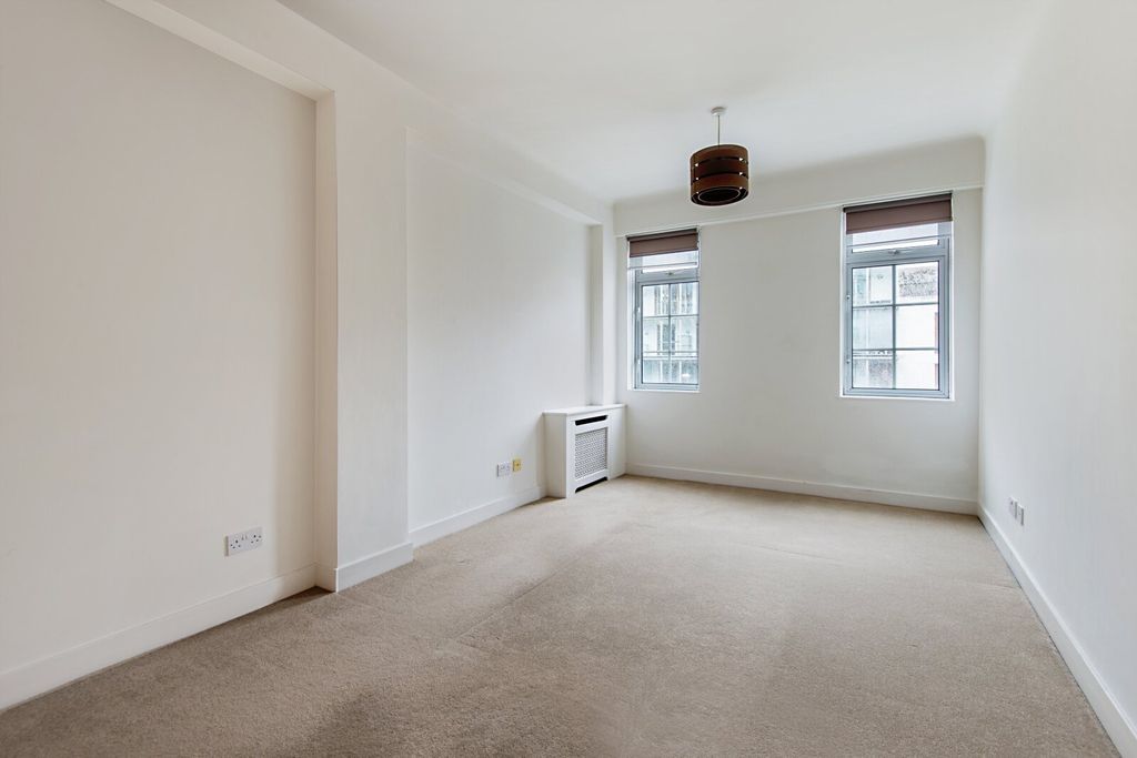 Property photo 2 of 6 Picture No. 03