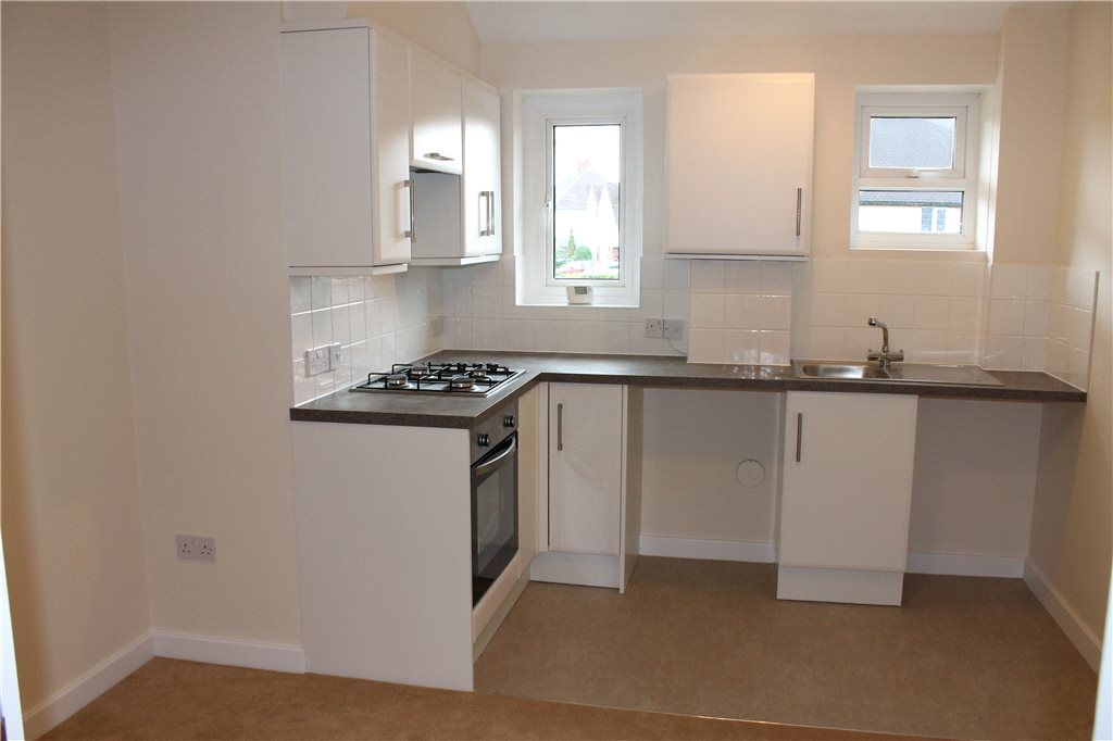Property photo 2 of 6 Kitchen/ Living Area