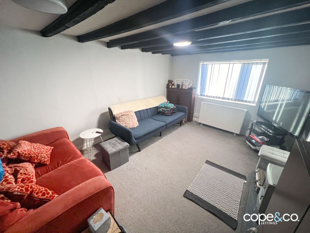 Property photo 3 of 11 3810062