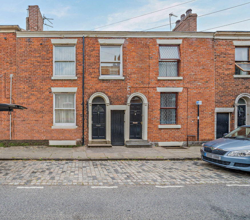 Property photo 1 of 11