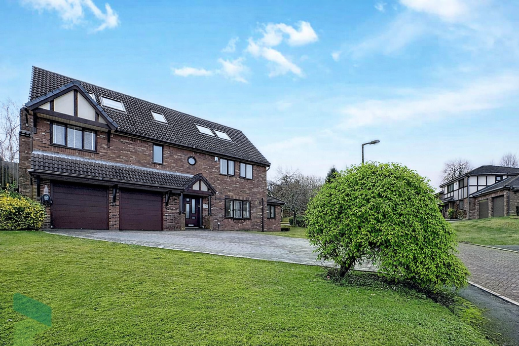 Property photo 1 of 50