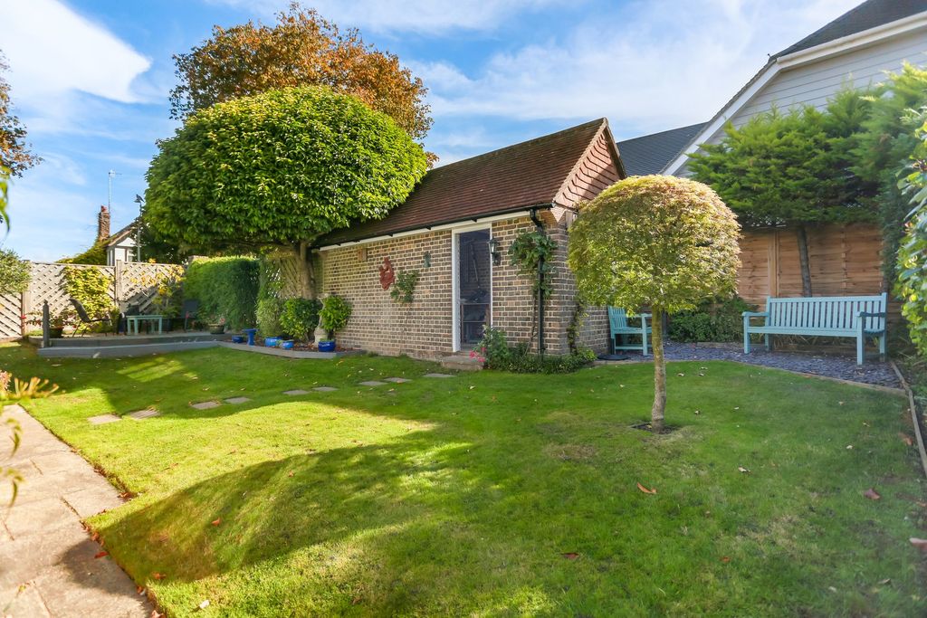 Property photo 2 of 22