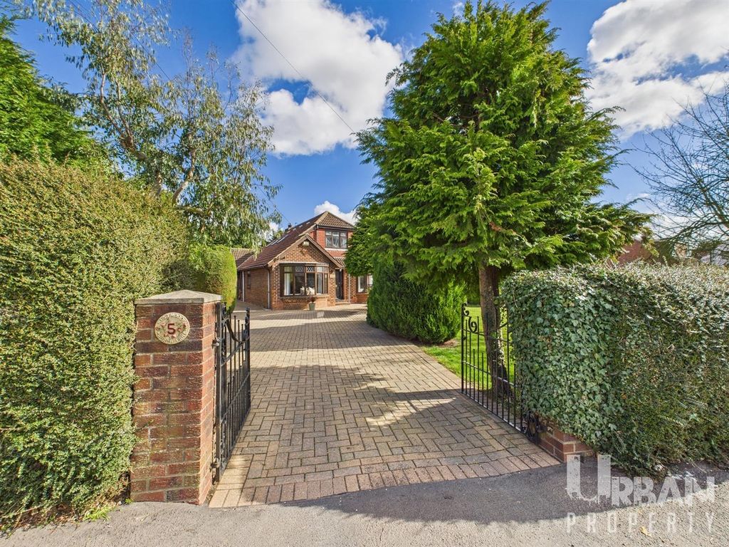 Property photo 3 of 34 Cam03038G0-Pr0147-Still004.Jpg