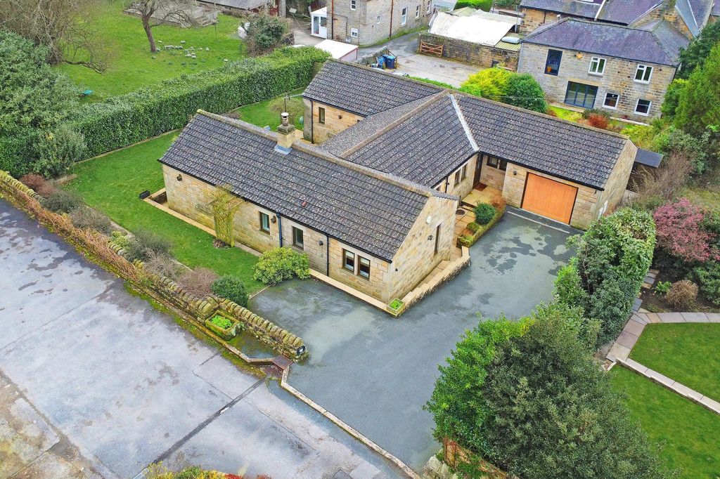 Property photo 2 of 22