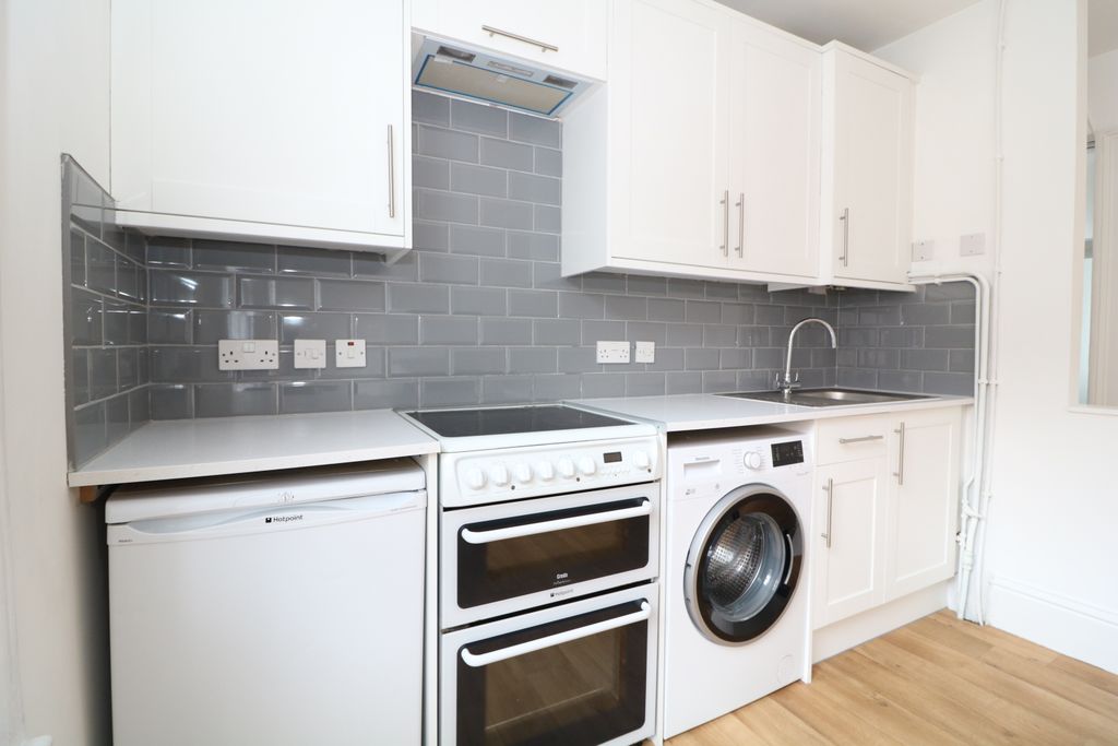 Property photo 3 of 7 Img_5346