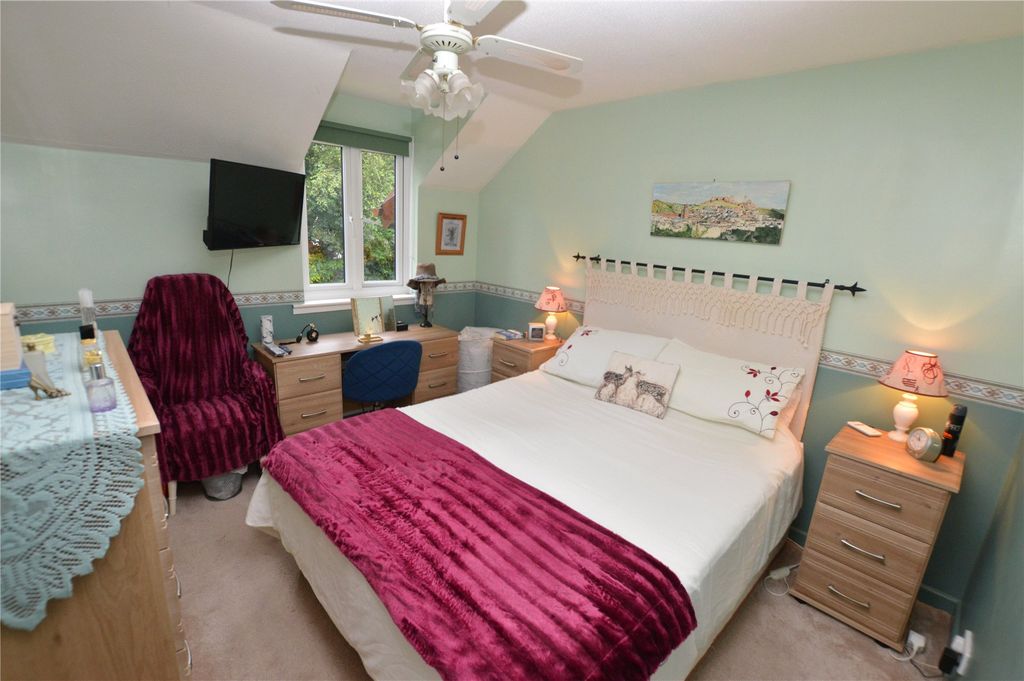 Property photo 3 of 14 Picture No. 04