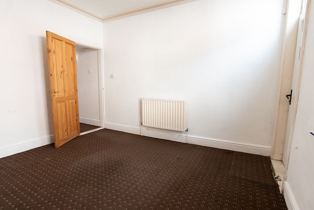 Property photo 3 of 24