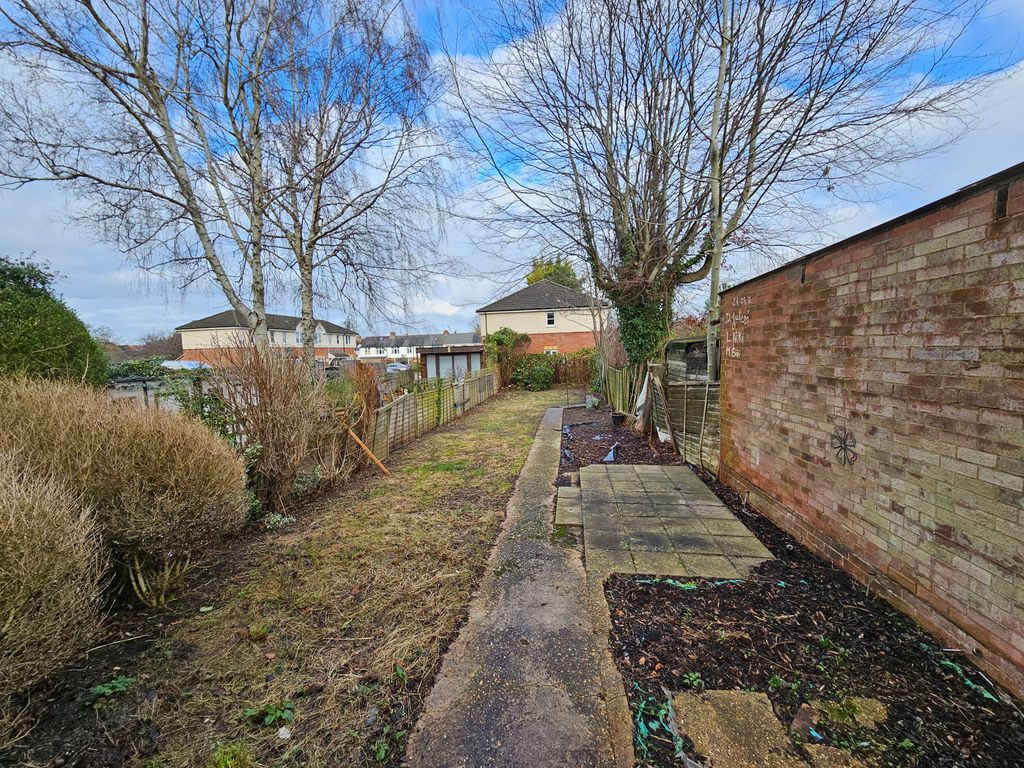 Property photo 2 of 9 Garden