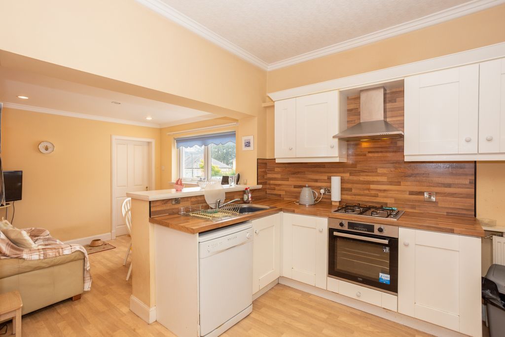 Property photo 2 of 29 Kitchen/Diner/Living Area