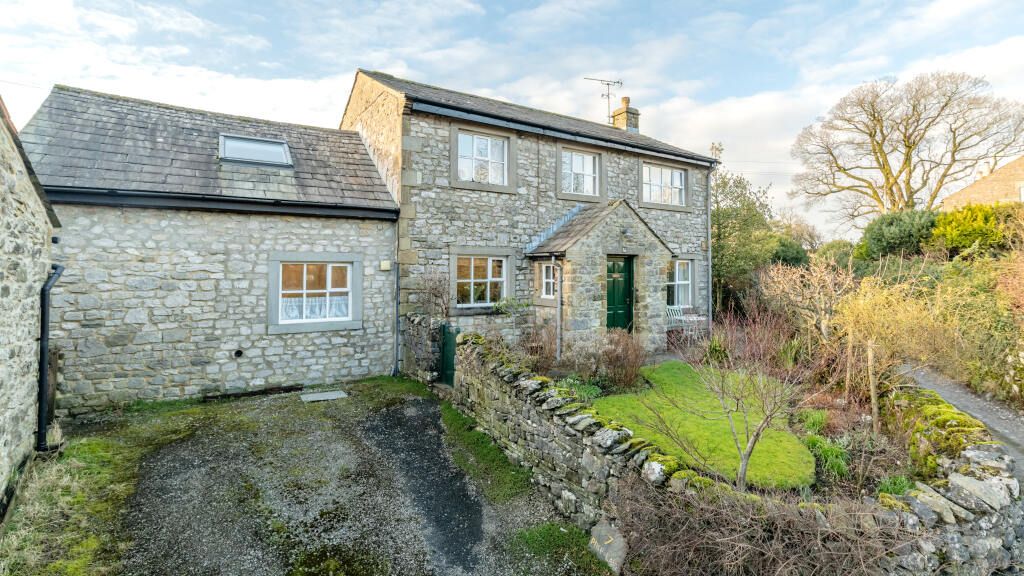 Property photo 1 of 24 Front