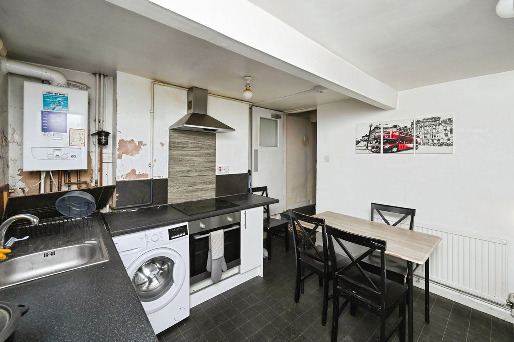 Property photo 2 of 19 Pbox-Img.Jpg