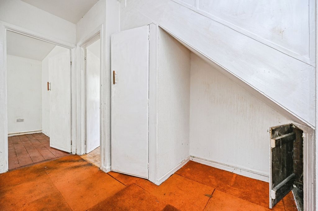 Property photo 2 of 13 Photo