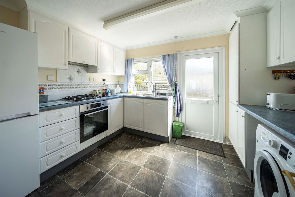 Property photo 3 of 15