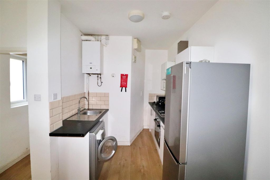 Property photo 3 of 8 Walsgrave Road 33 Flat 2 2509 (5).Jpg