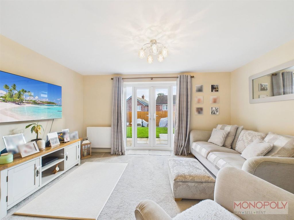 Property photo 2 of 19 Cam01943G0-Pr0593-Still005.Jpg