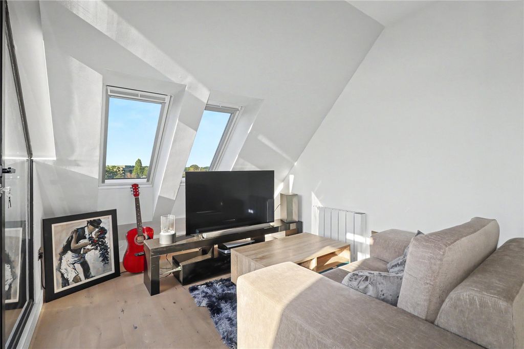 Property photo 3 of 11 Picture No. 05