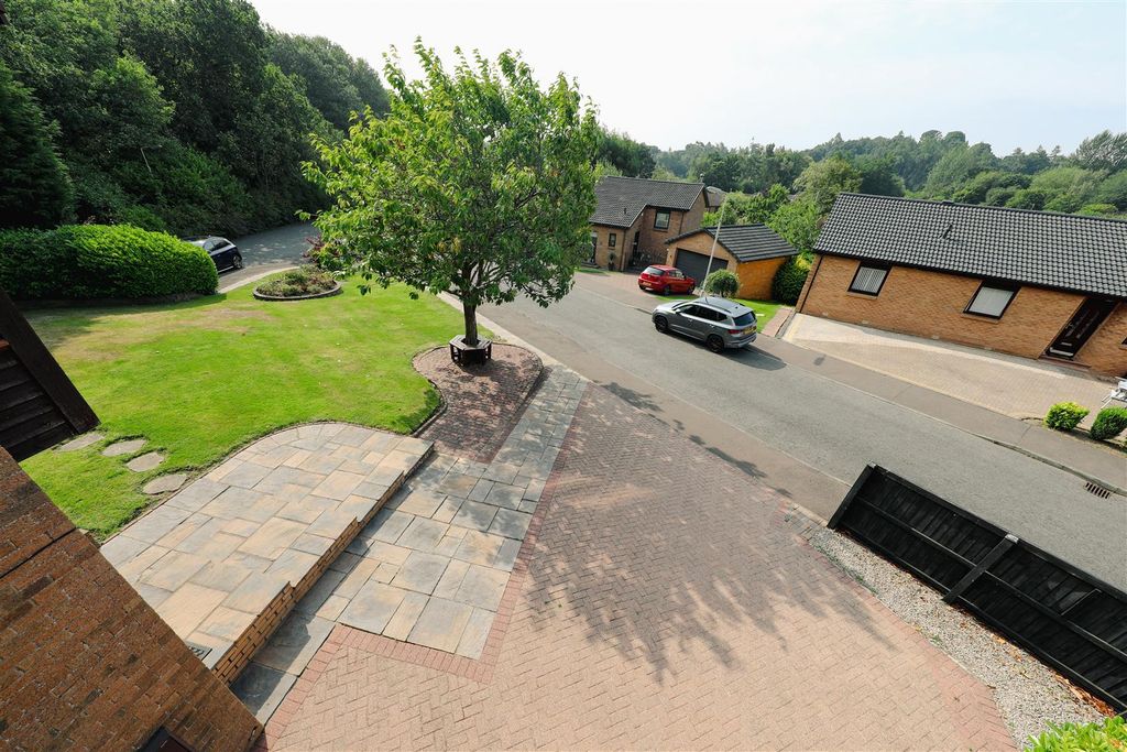 Property photo 2 of 35 B