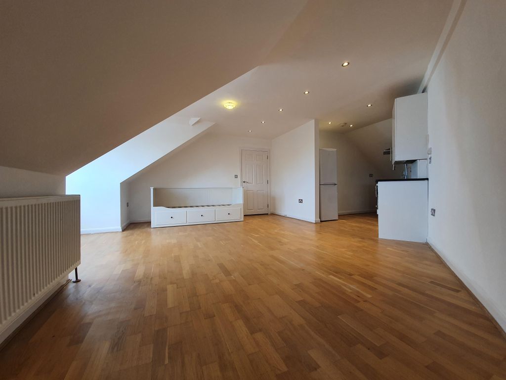 Property photo 3 of 6 Living Room